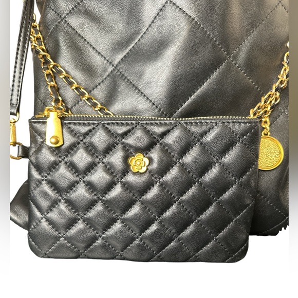 Quilted Tote Bag with small, detachable clutch - Picture 3 of 9